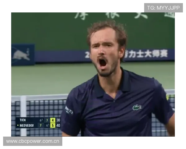 梅德韦杰夫因伤决胜盘退赛 勒纳-钱首次晋级巡回赛决赛